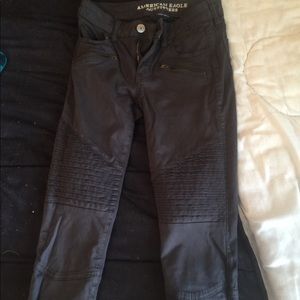 American Eagle Capri’s